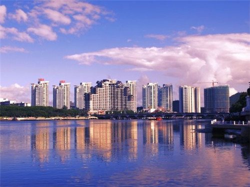 苍南渔港哪里好玩（苍南渔港码头卖海鲜时间）